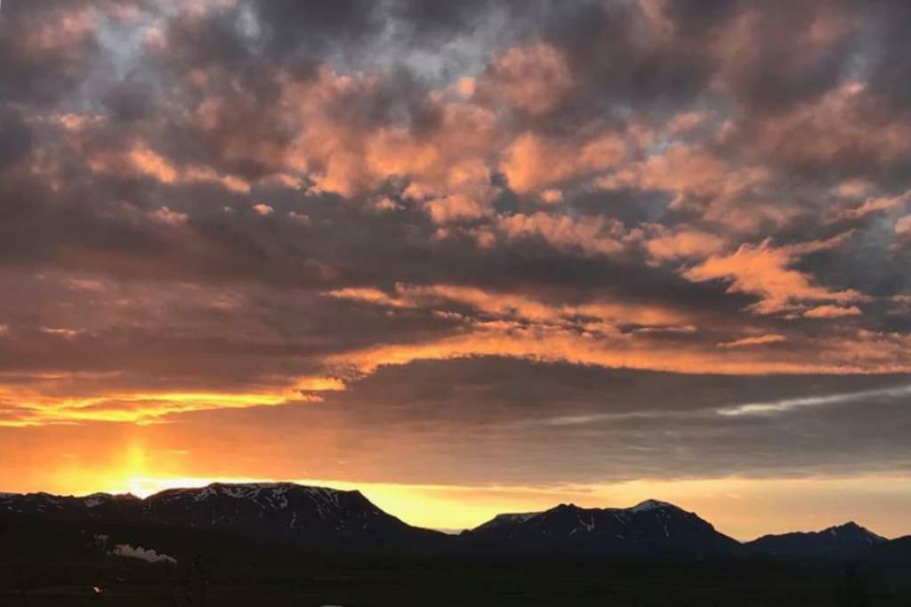 Hilltop Cabin Hekla - Golden Circle - Geysir - Mountain View Reykholt  Luaran gambar